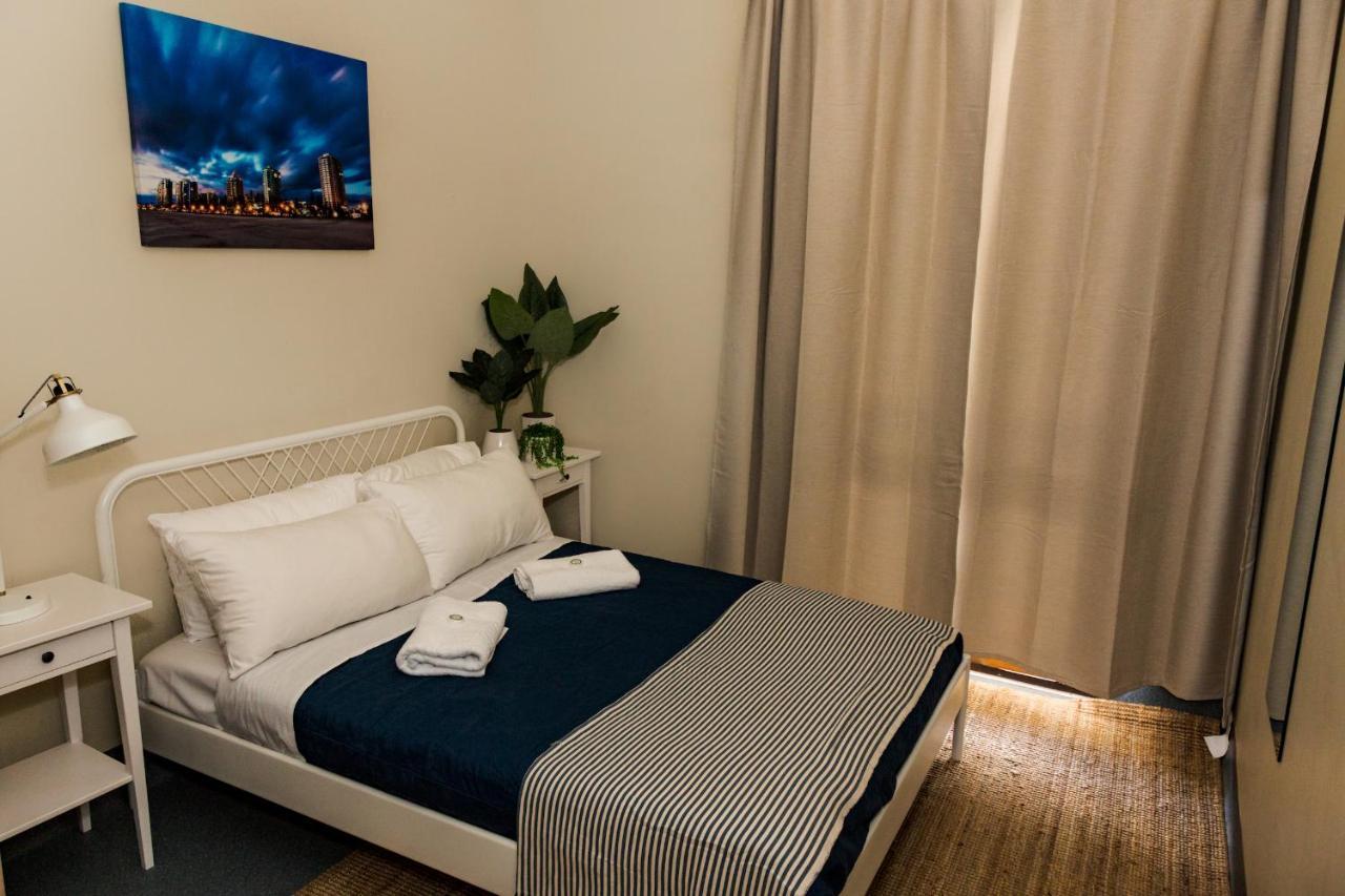 คูลังกัตตา แซนด์ โฮเต็ล Hostel Coolangatta ภายนอก รูปภาพ