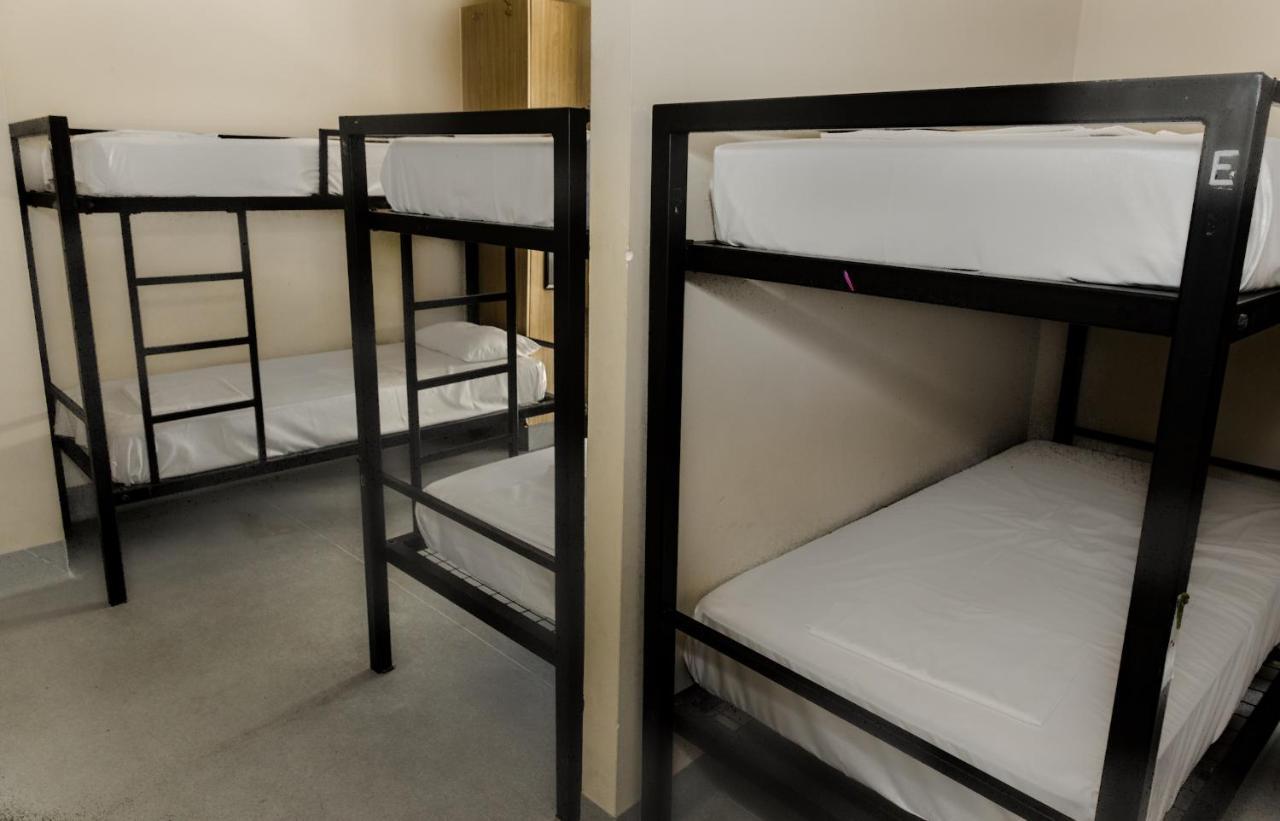 คูลังกัตตา แซนด์ โฮเต็ล Hostel Coolangatta ภายนอก รูปภาพ