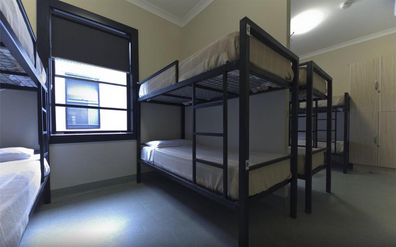 คูลังกัตตา แซนด์ โฮเต็ล Hostel Coolangatta ภายนอก รูปภาพ