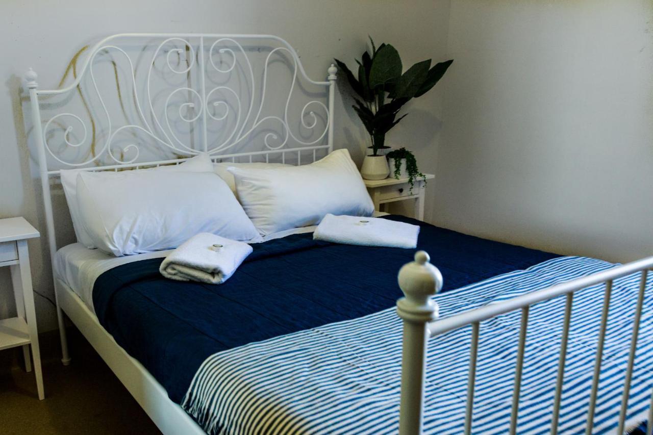 คูลังกัตตา แซนด์ โฮเต็ล Hostel Coolangatta ภายนอก รูปภาพ