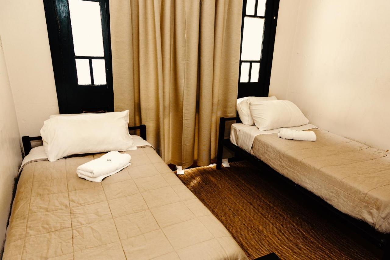 คูลังกัตตา แซนด์ โฮเต็ล Hostel Coolangatta ภายนอก รูปภาพ